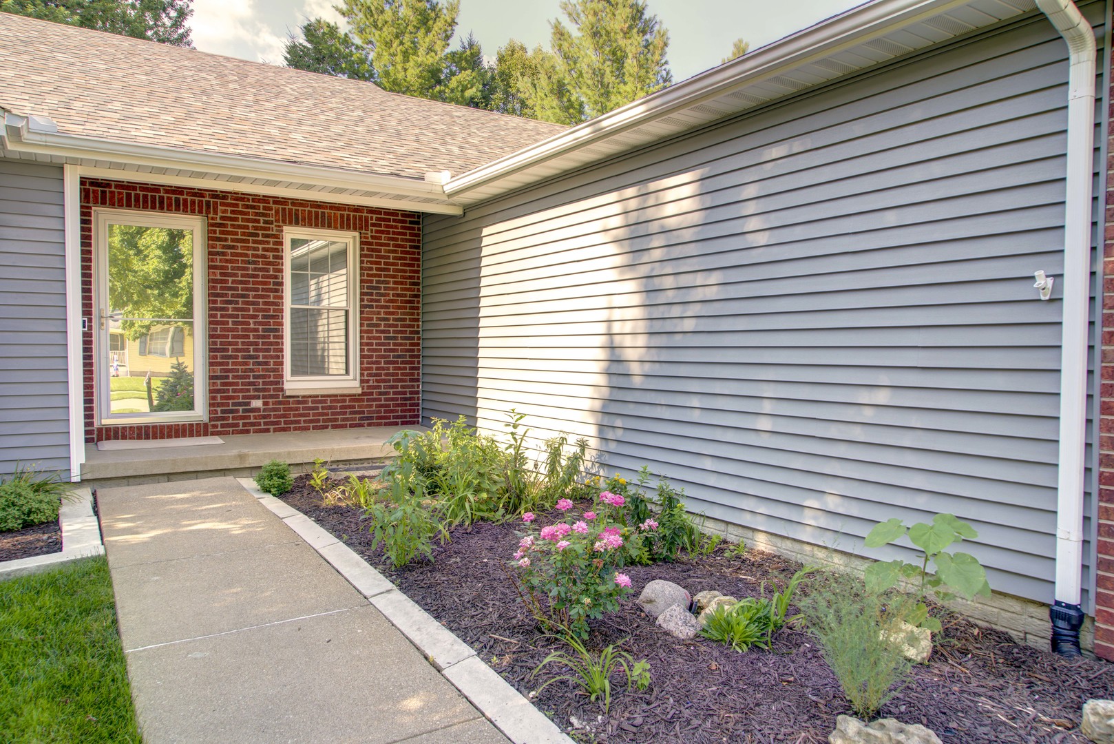 302 Pinehurst Drive Property Photo 7