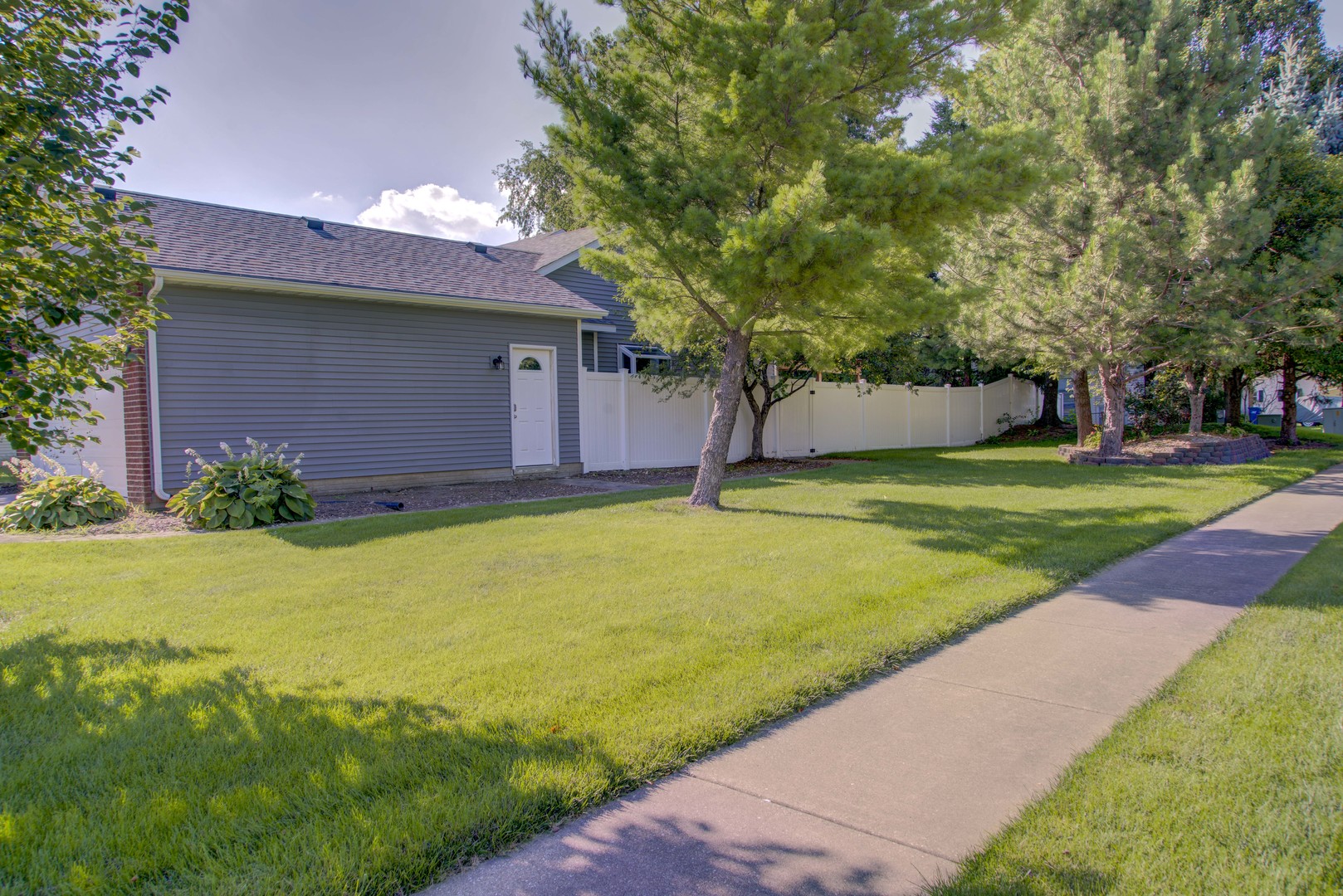302 Pinehurst Drive Property Photo 8