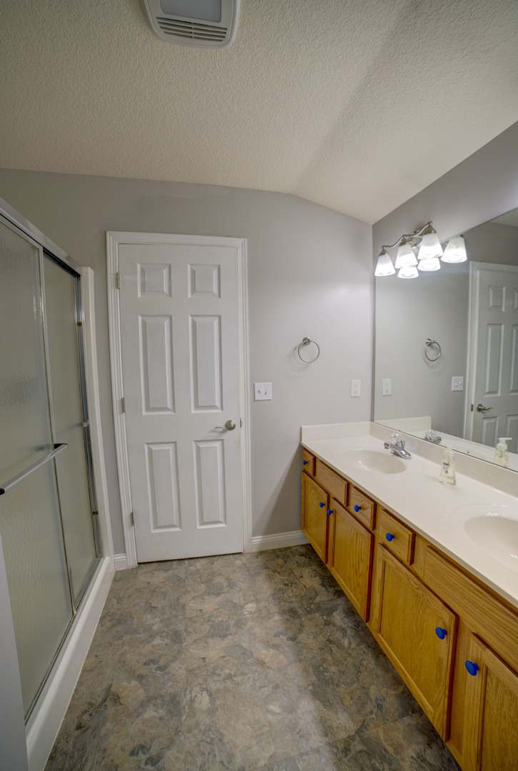 302 Pinehurst Drive Property Photo 27