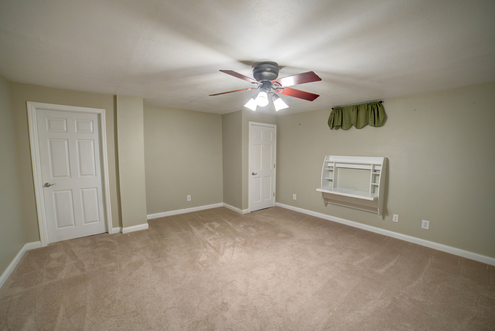 302 Pinehurst Drive Property Photo 39