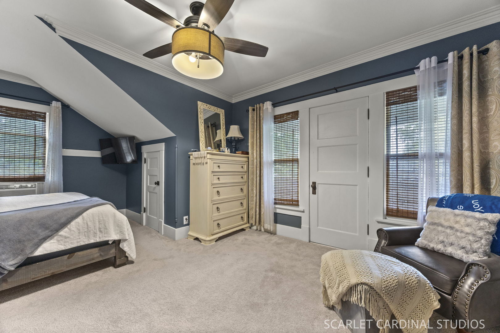 453 Main Street Property Photo 17