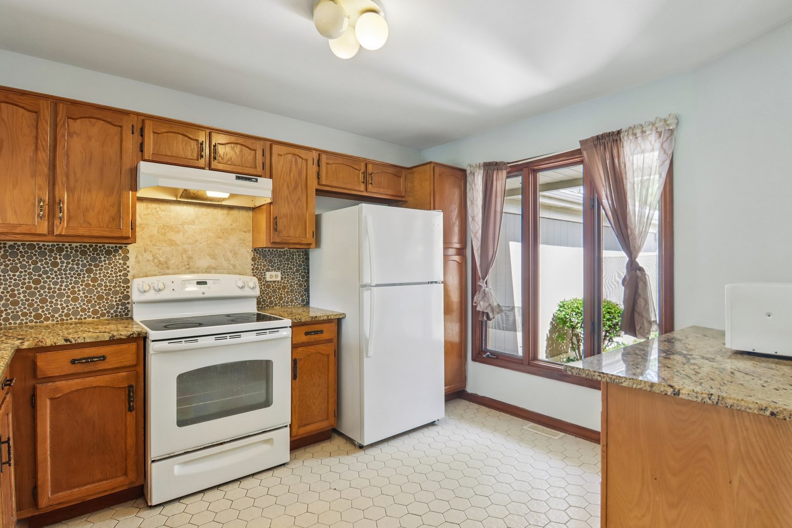 373 Goshawk Lane Property Photo 3