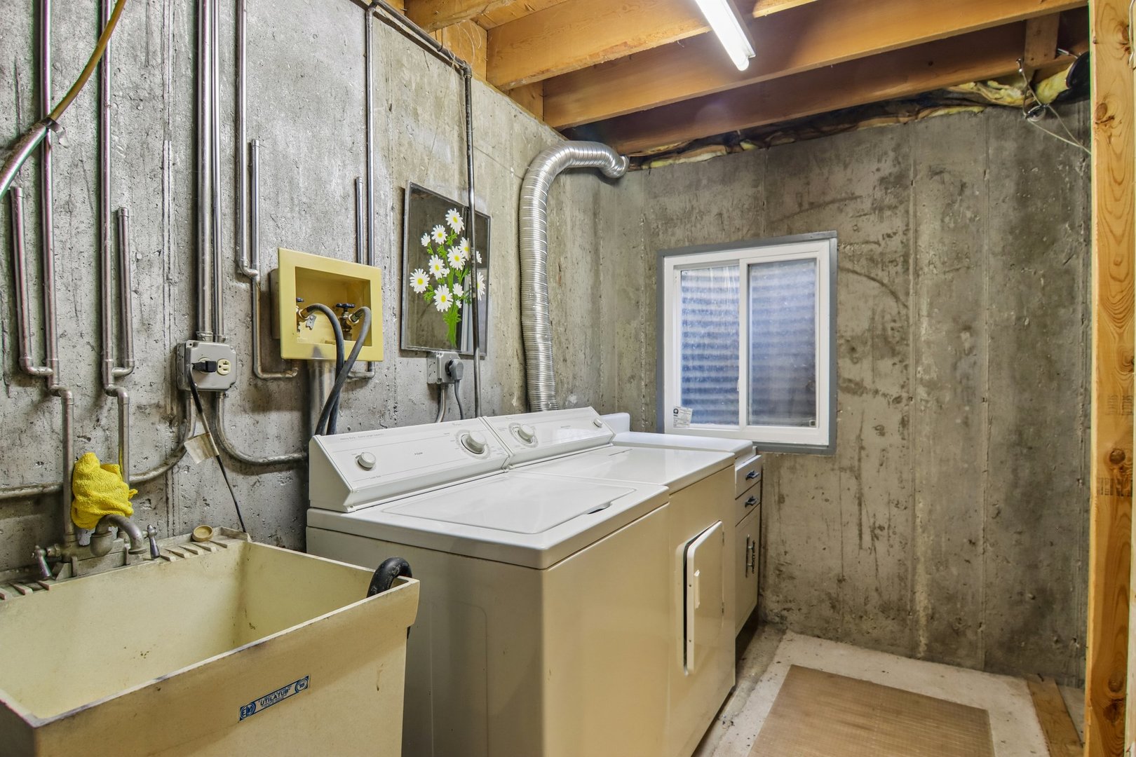 373 Goshawk Lane Property Photo 26