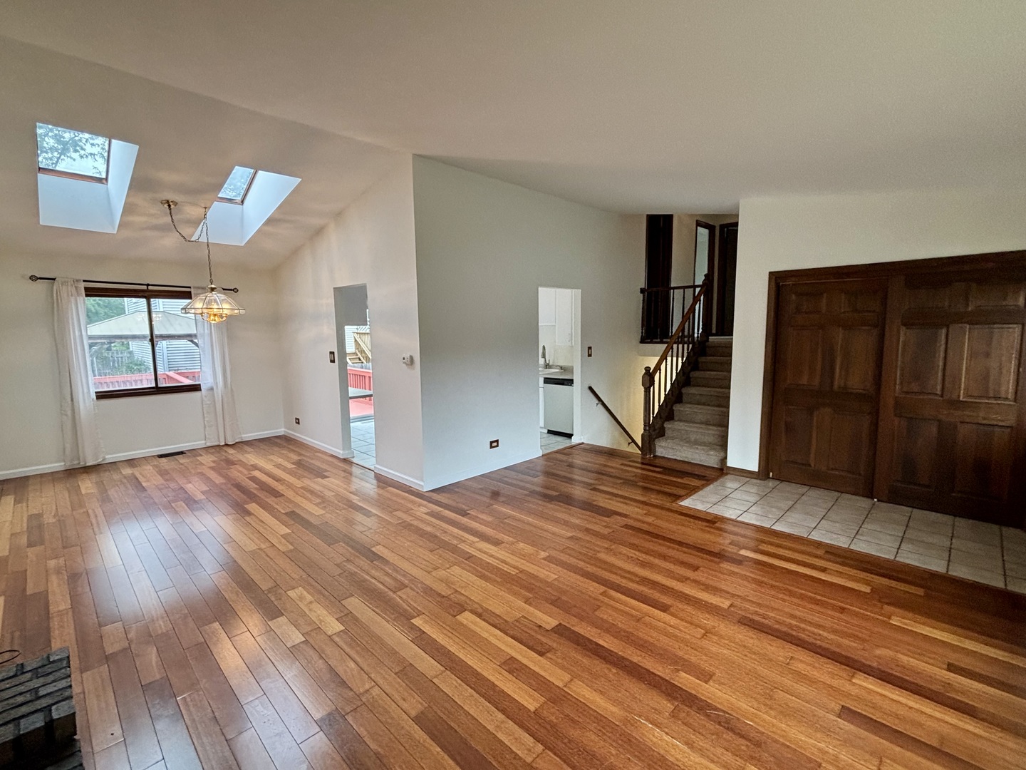 1450 Sturbridge Court Property Photo 2