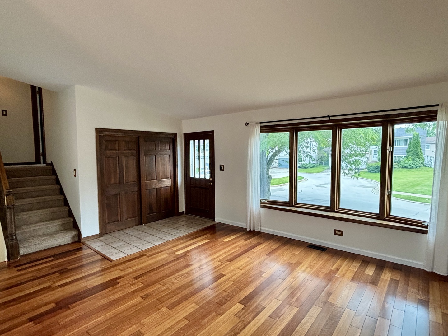 1450 Sturbridge Court Property Photo 8