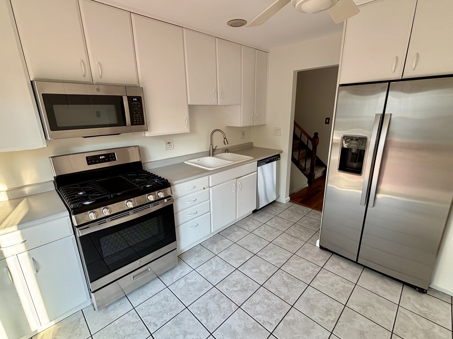 1450 Sturbridge Court Property Photo 12
