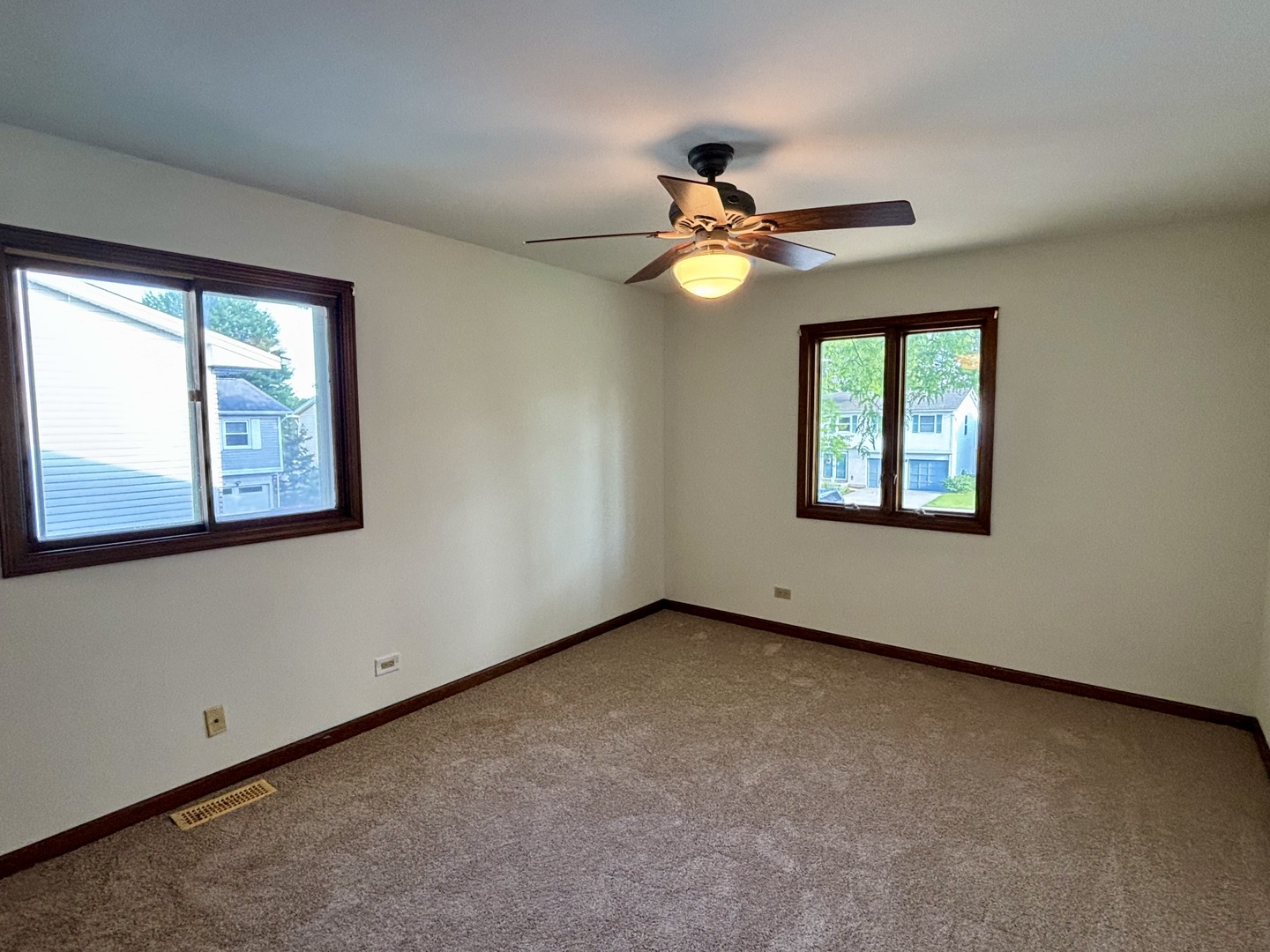 1450 Sturbridge Court Property Photo 22