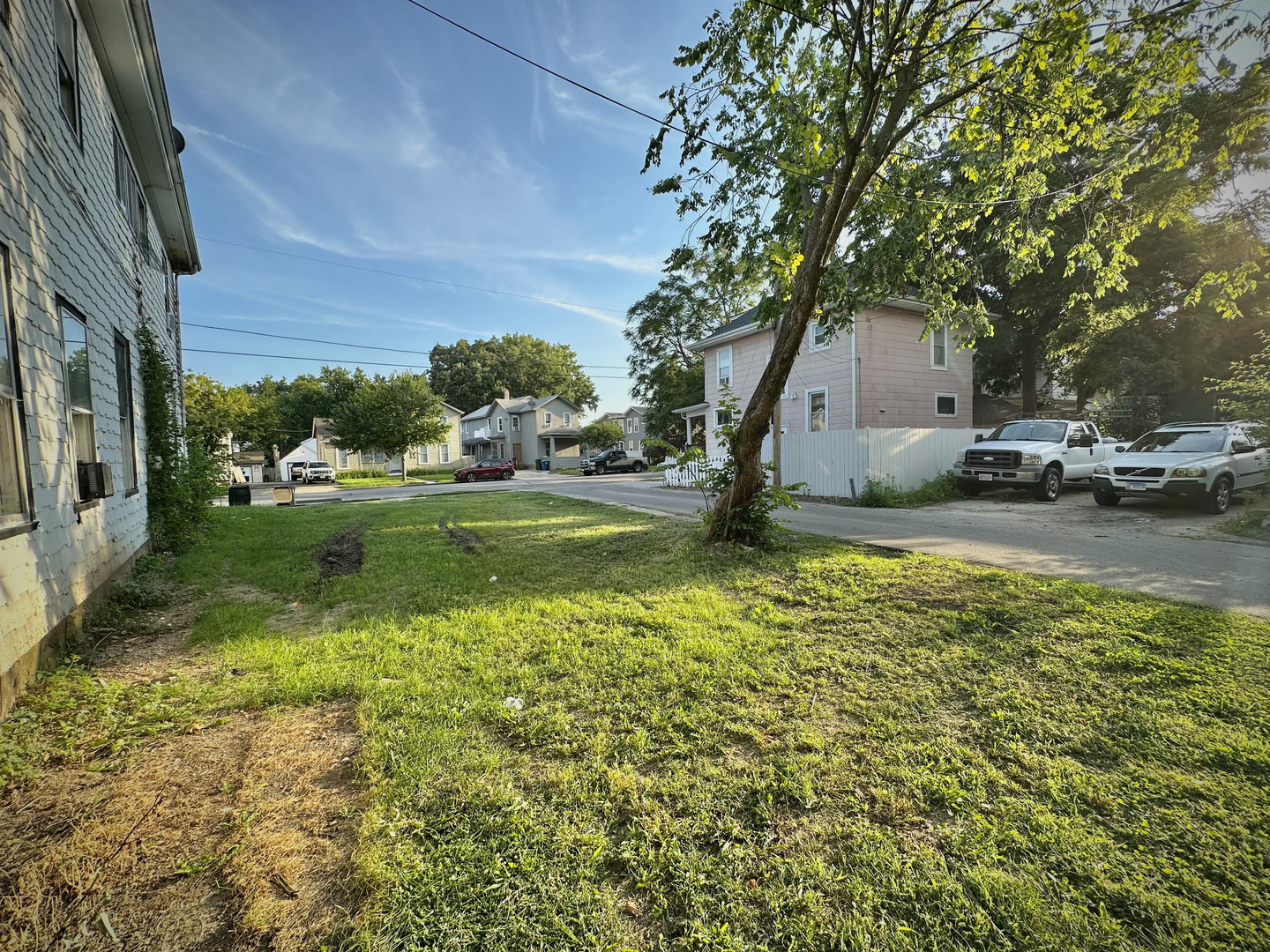 422 North Avenue Property Photo 4