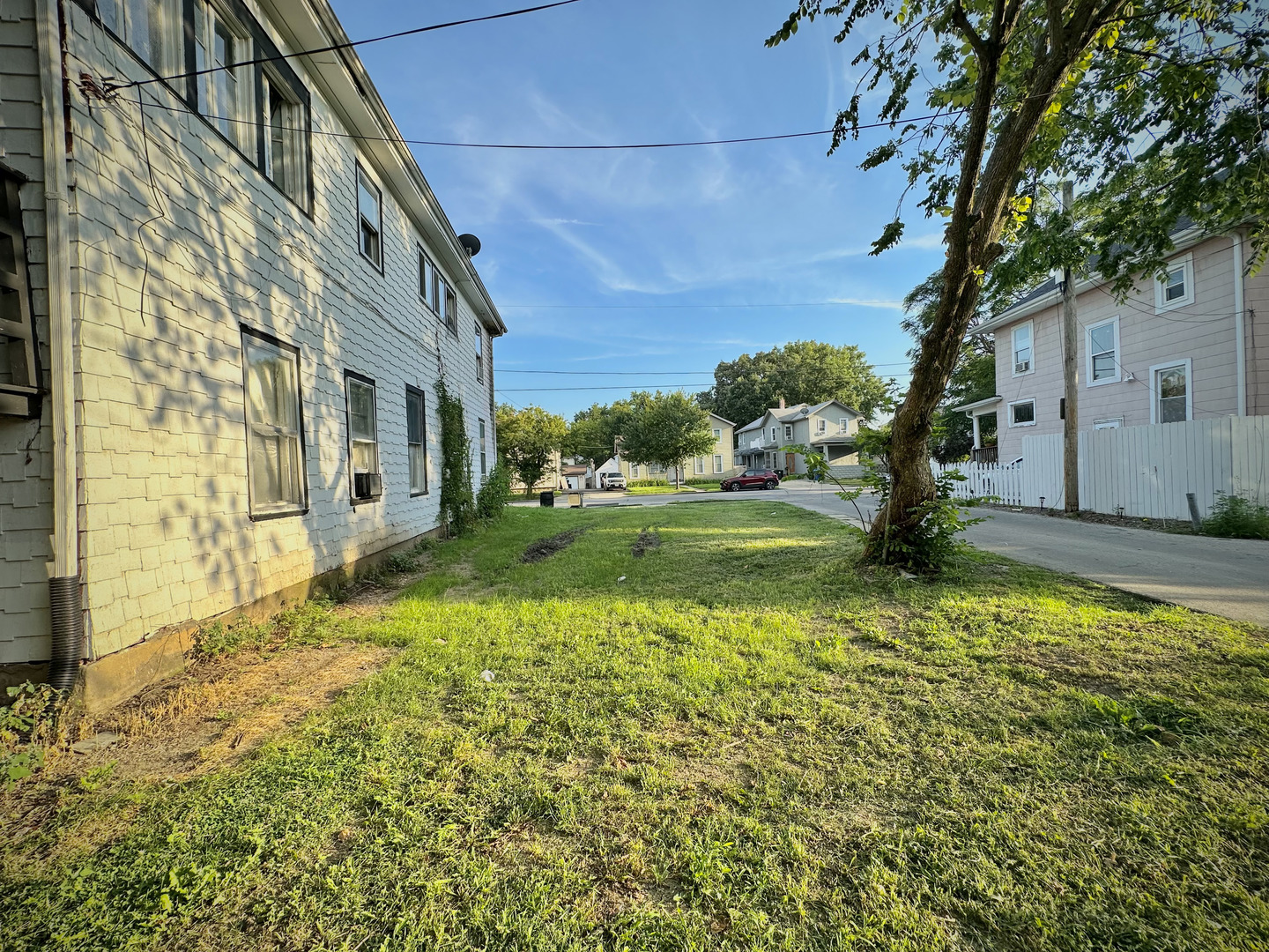 422 North Avenue Property Photo 5
