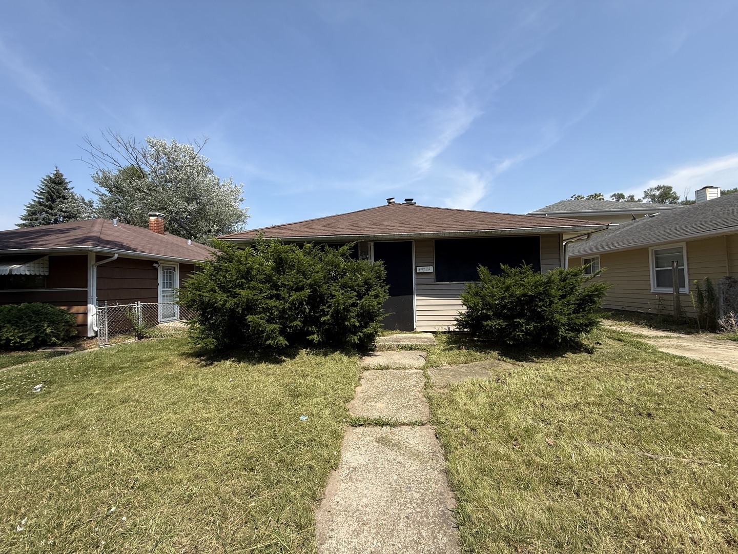 14737 Ellis Avenue Property Photo 1