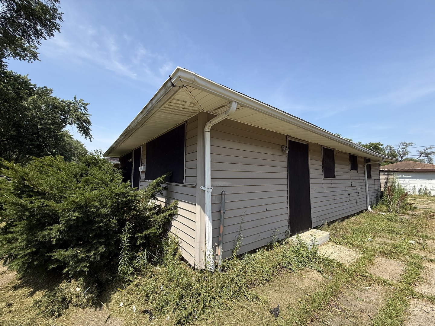14737 Ellis Avenue Property Photo 14