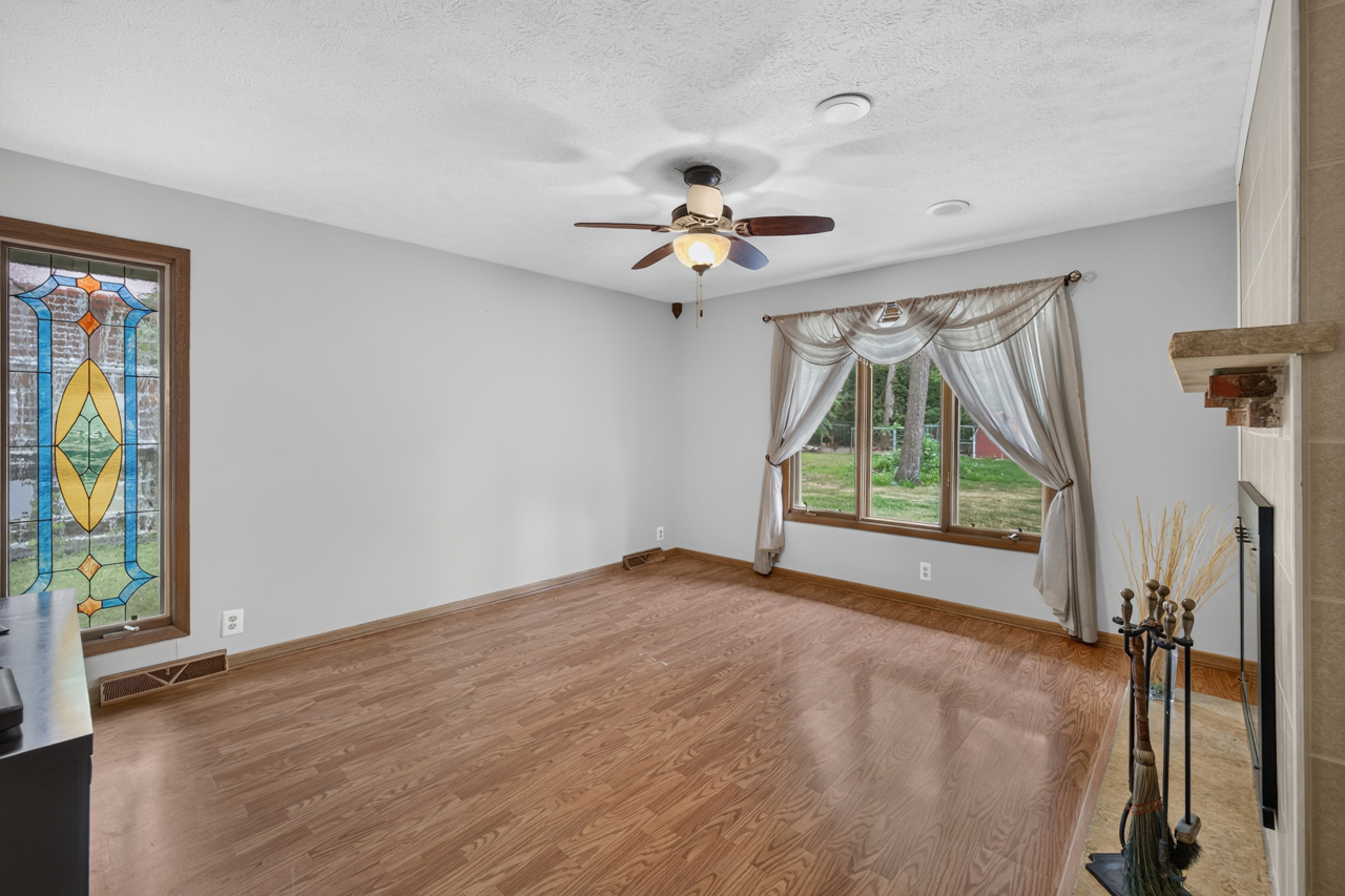 14309 K B Road Property Photo 7