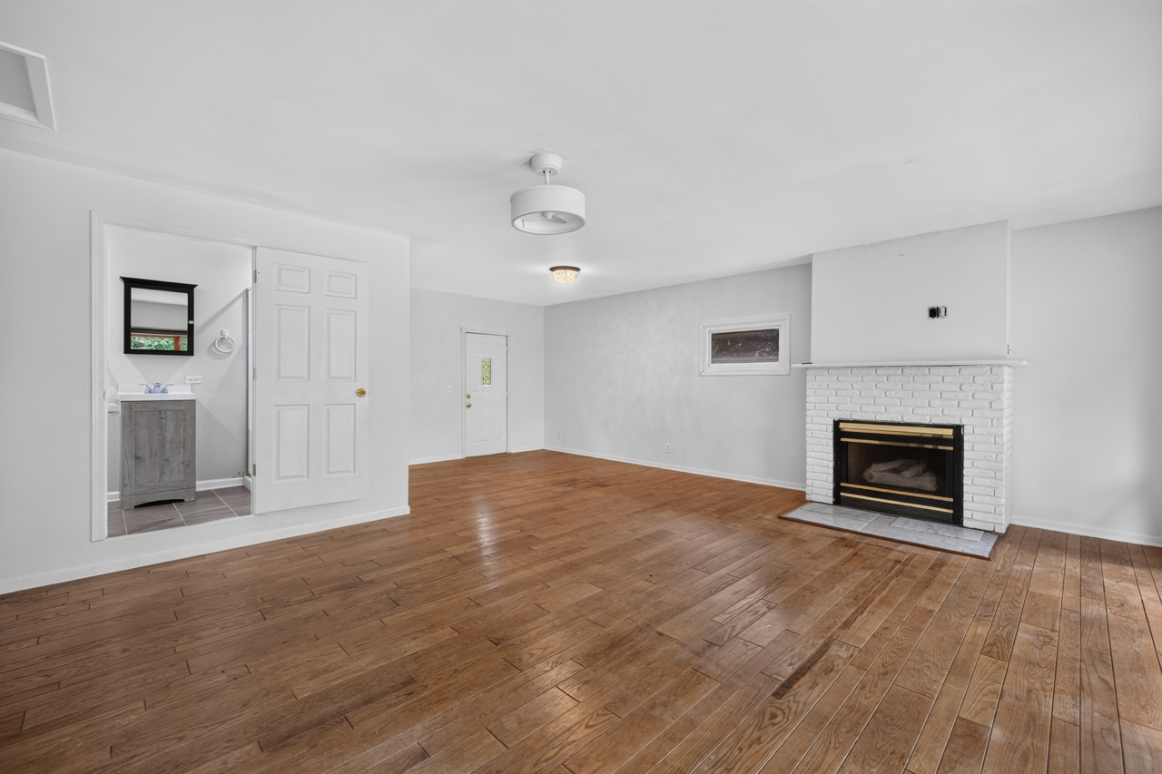 14309 K B Road Property Photo 14