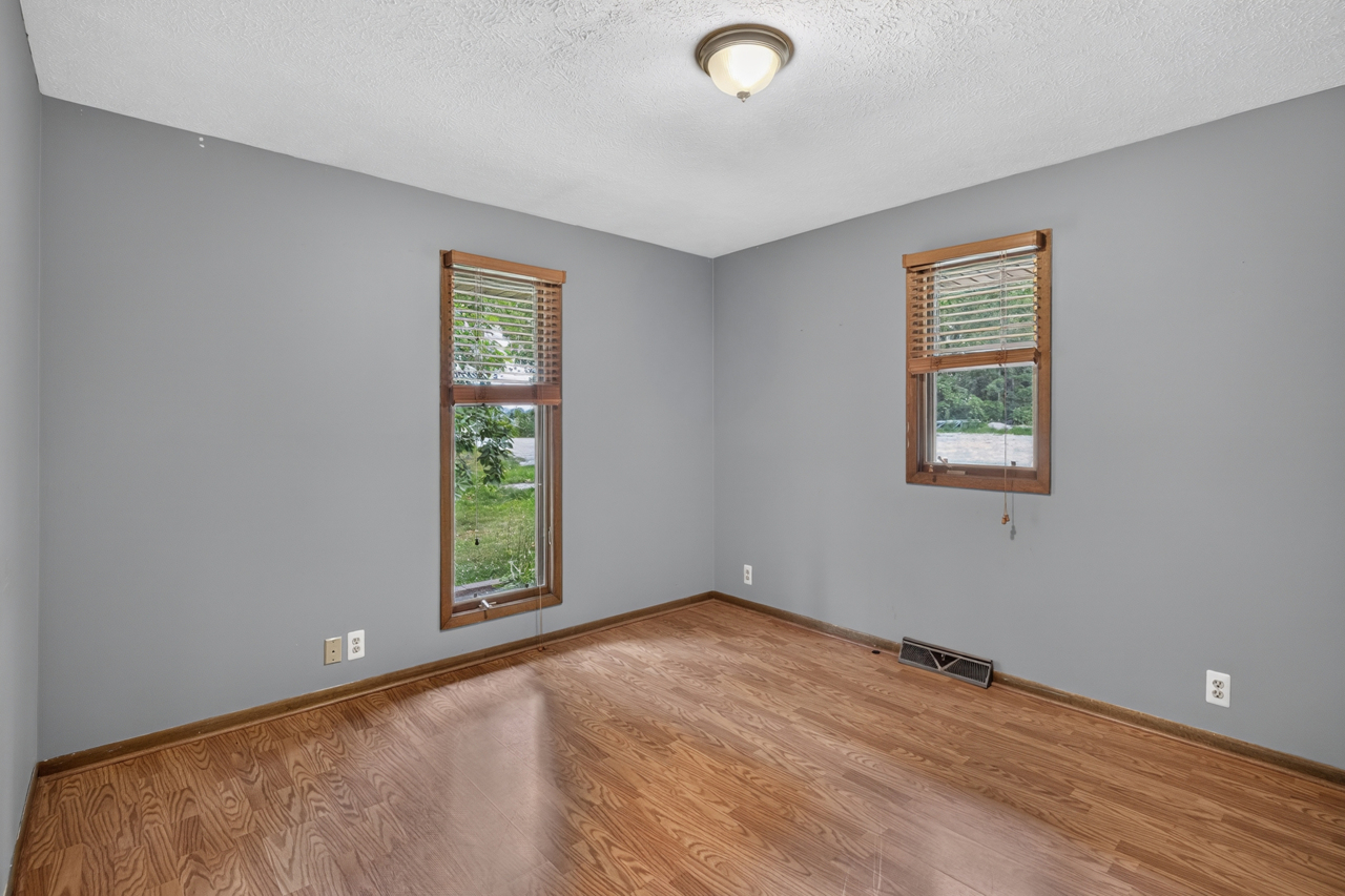 14309 K B Road Property Photo 24