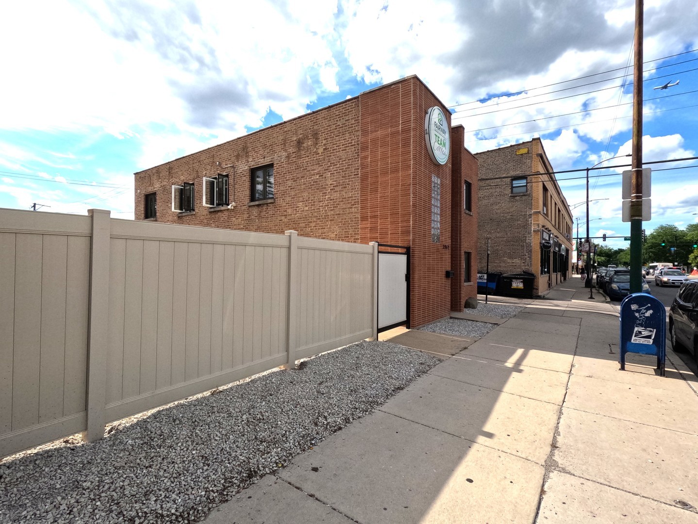 3942 N Central Avenue Property Photo 2
