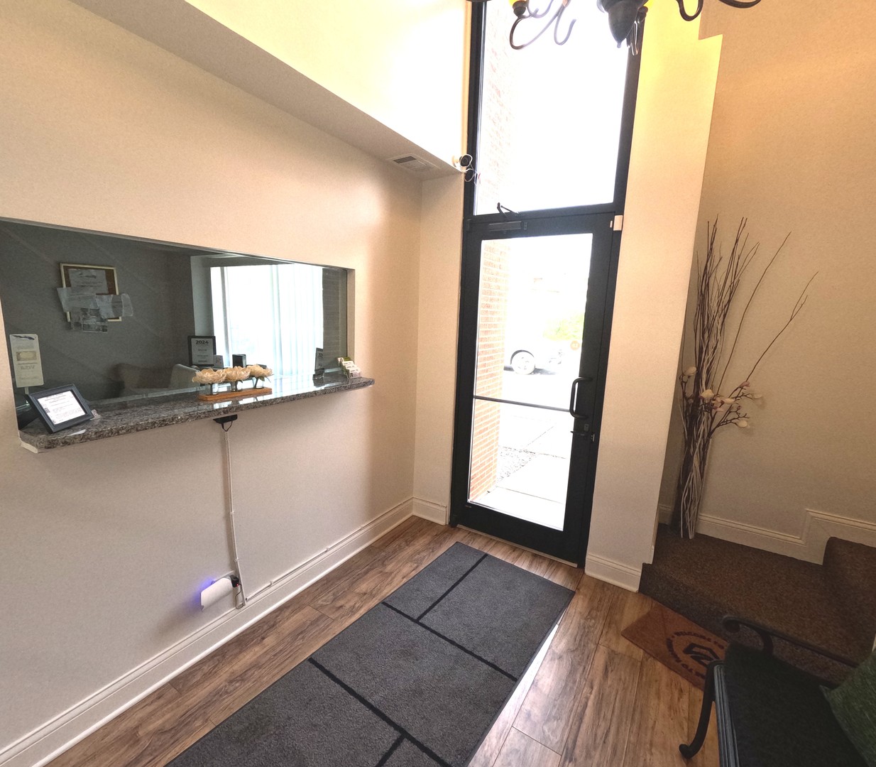 3942 N Central Avenue Property Photo 3