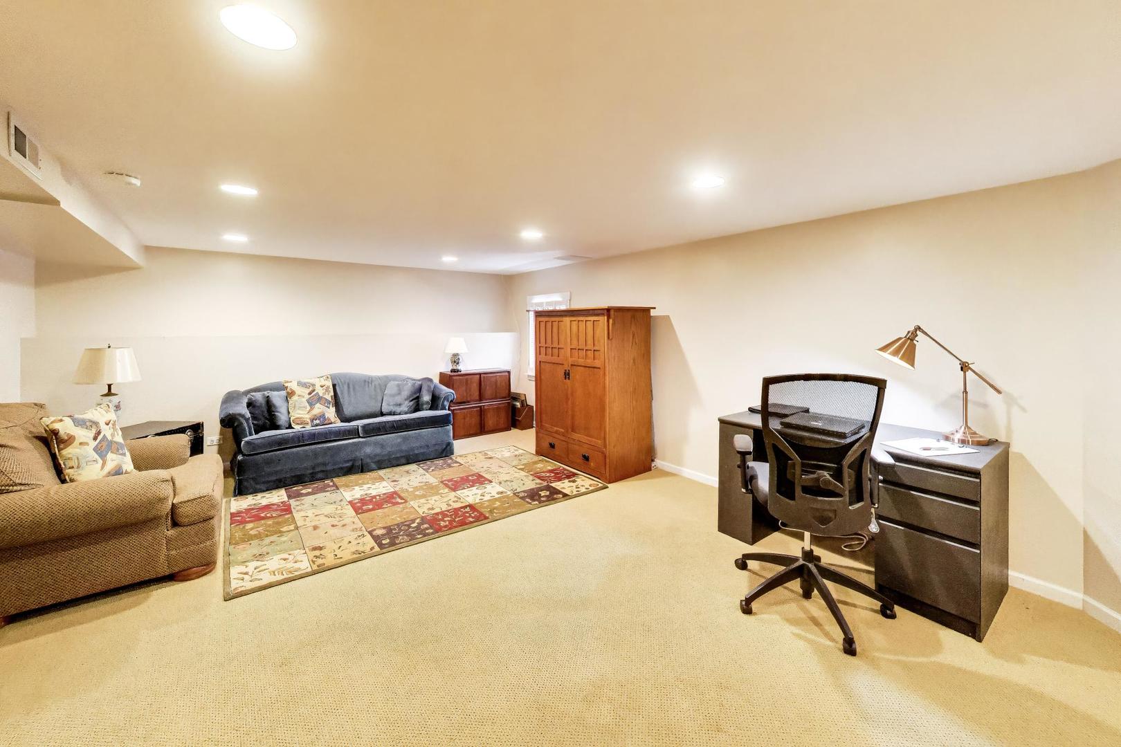 203 N Haddow Avenue Property Photo 23