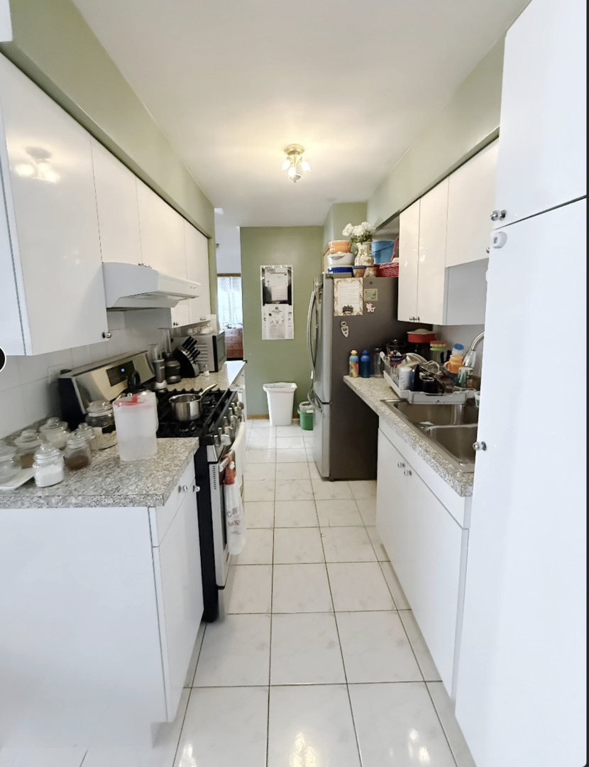 3820 W 47th Street 2se Property Photo 4