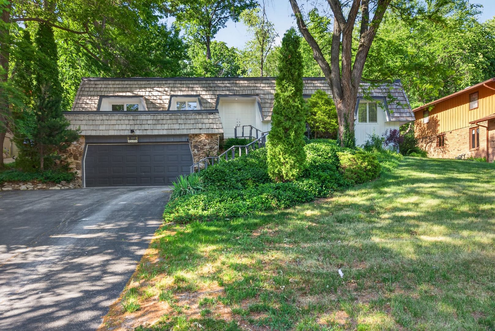 5154 CROFTON Drive