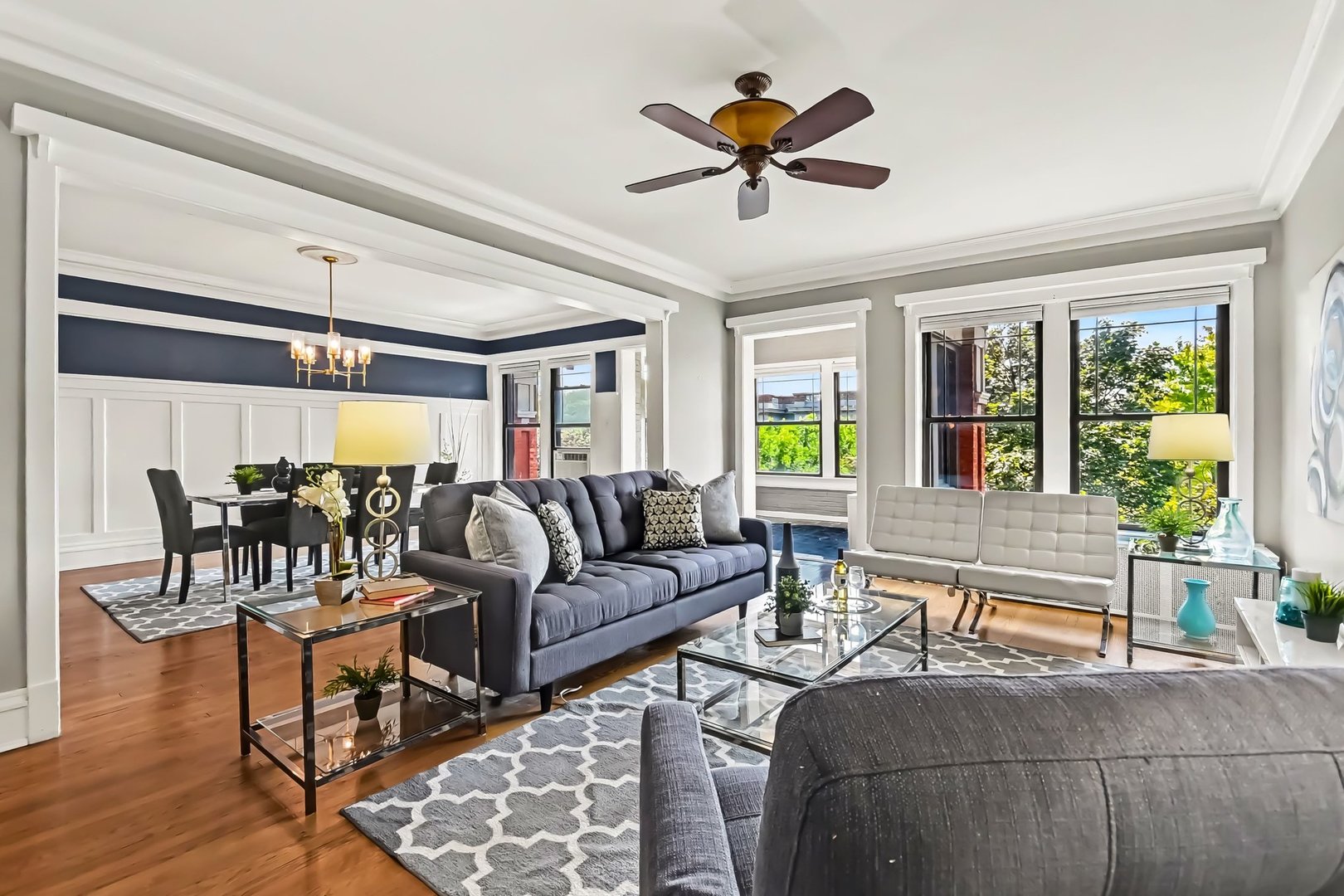 1140 E Hyde Park Boulevard 3d Property Photo 2