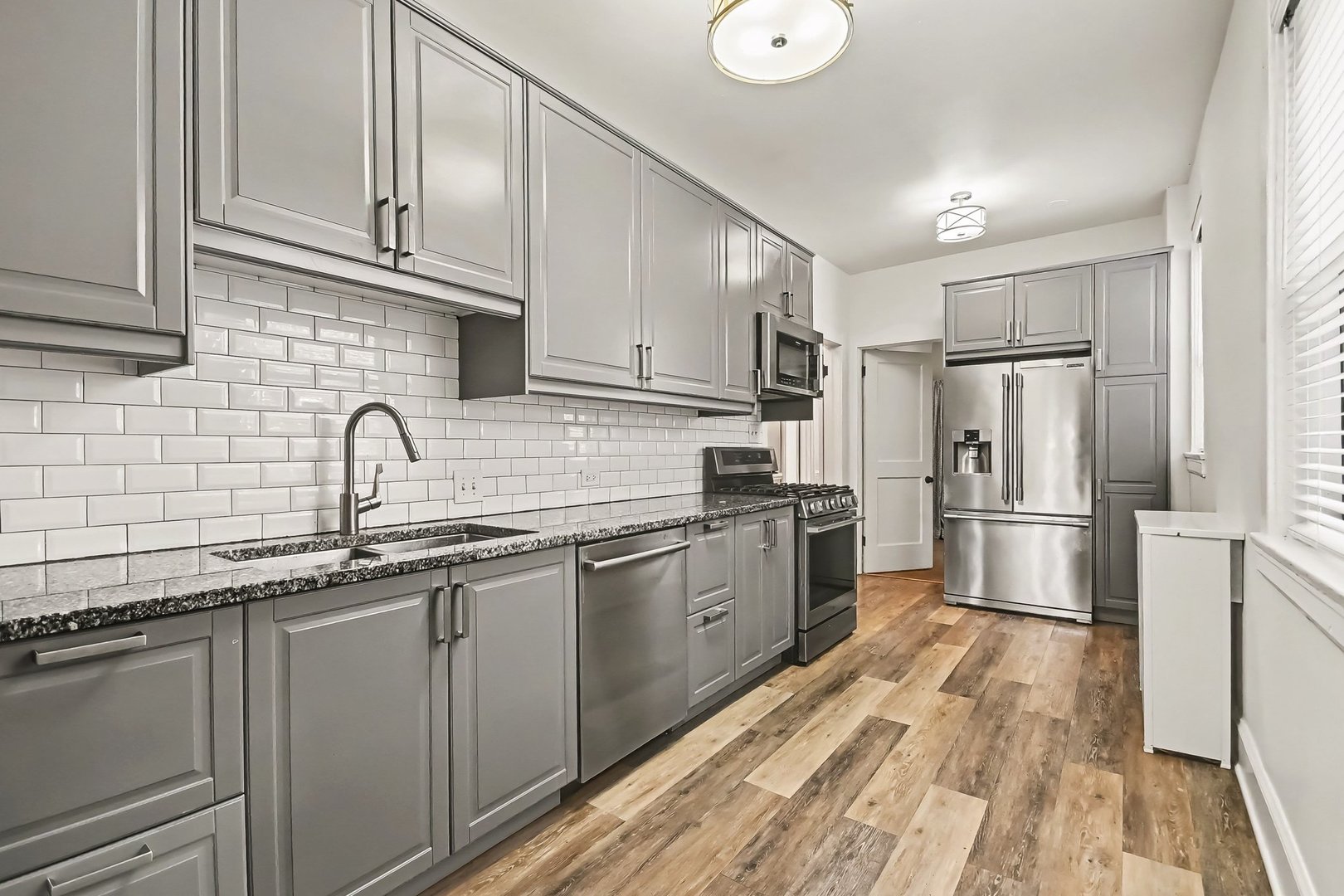 1140 E Hyde Park Boulevard 3d Property Photo 10