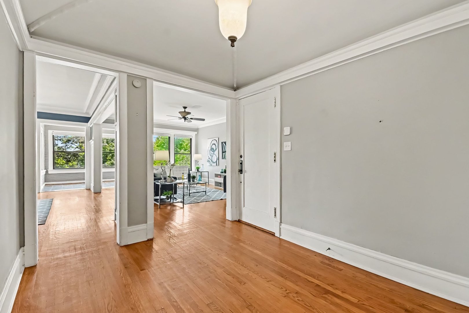 1140 E Hyde Park Boulevard 3d Property Photo 22