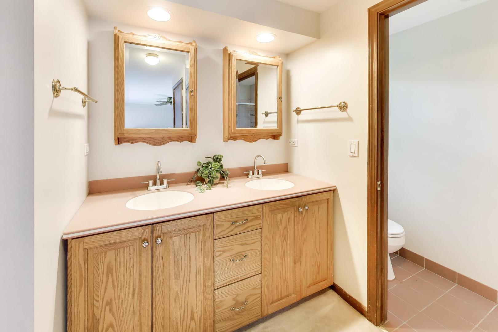 2620 N Phelps Avenue Property Photo 21
