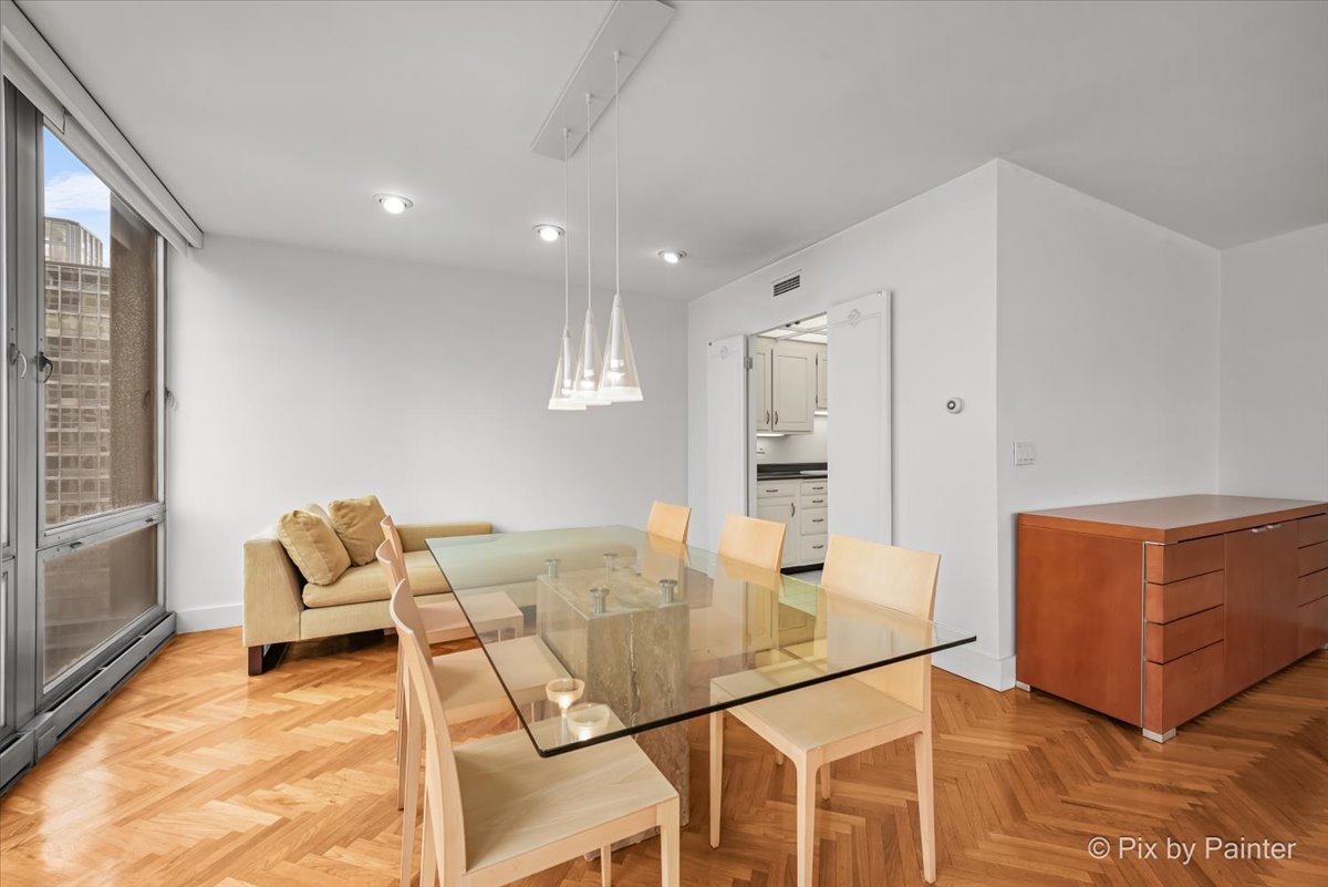 860 N Lake Shore Drive 19l Property Photo 9