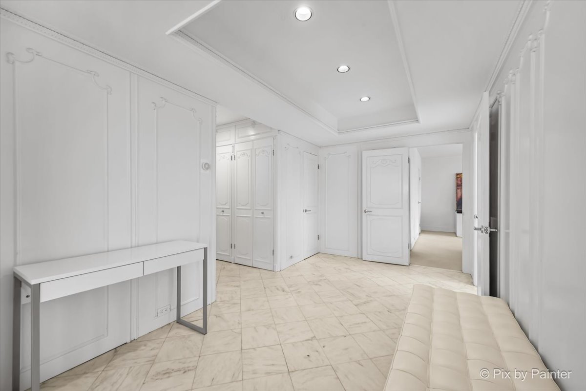 860 N Lake Shore Drive 19l Property Photo 14