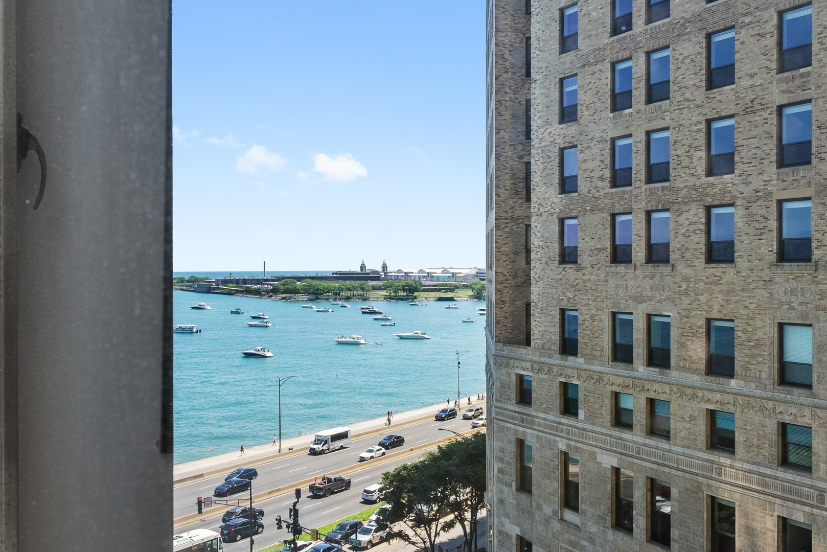860 N Lake Shore Drive 19l Property Photo 16
