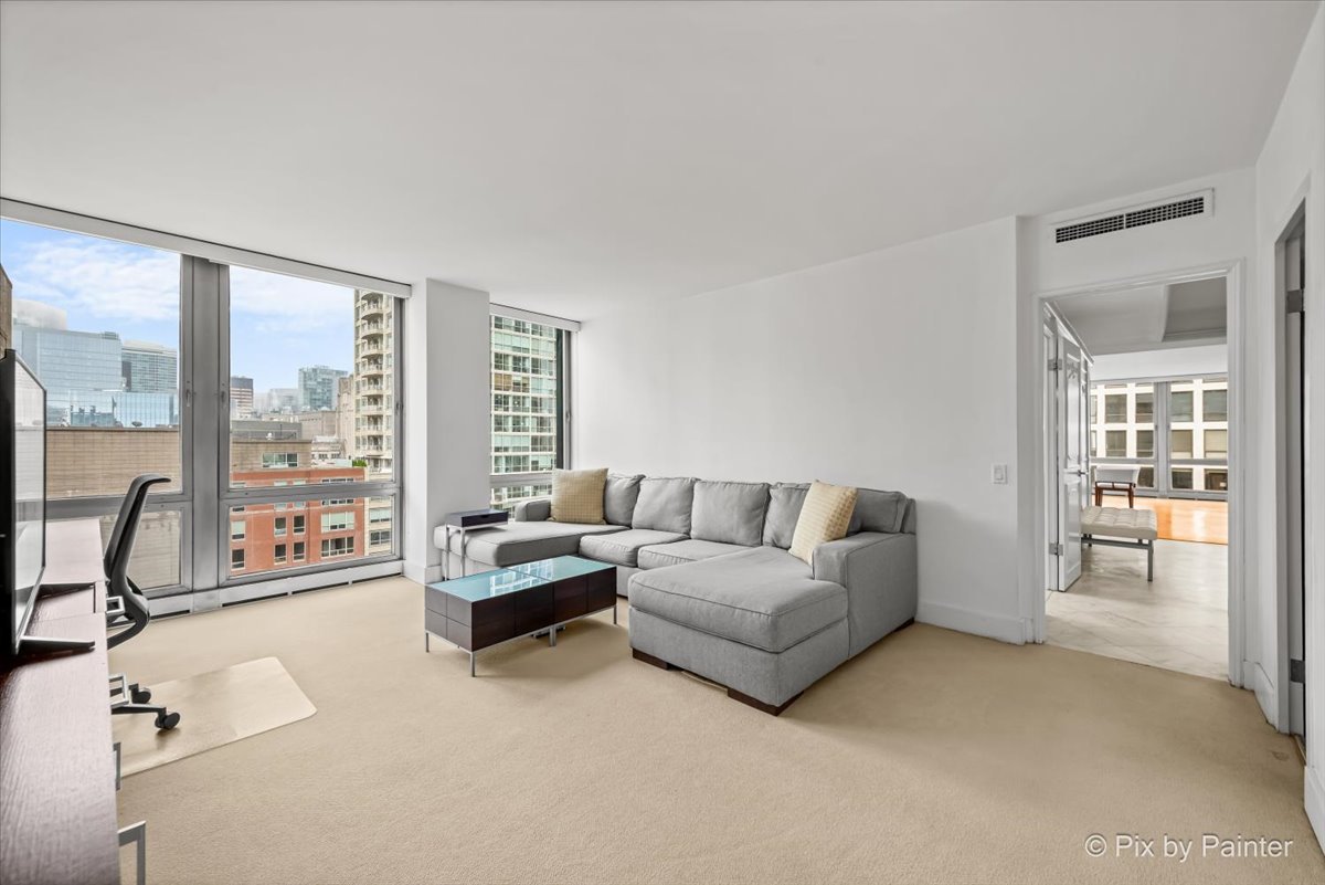 860 N Lake Shore Drive 19l Property Photo 17