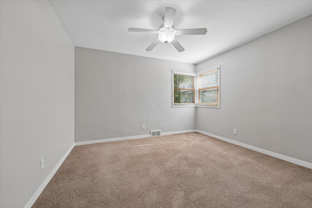 110 W 12th Avenue Property Photo 14