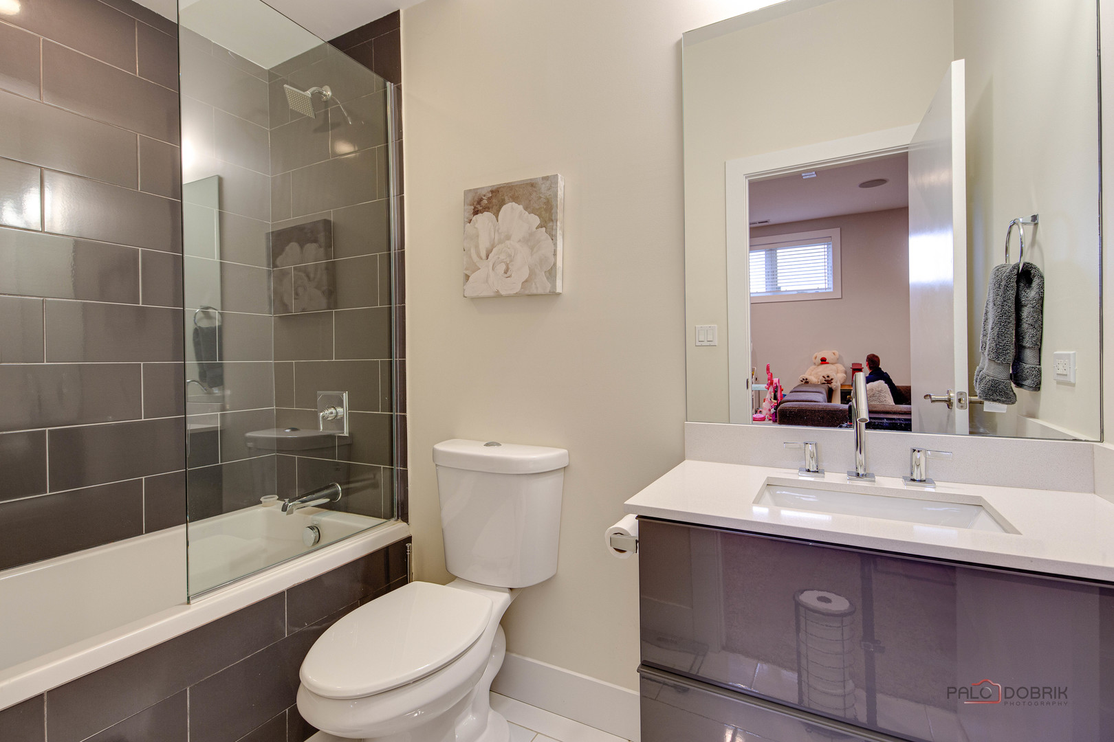 2501 W Haddon Avenue 102 Property Photo 19