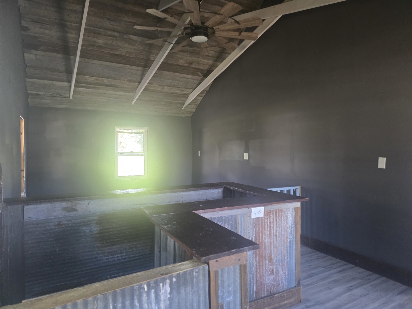 1090 2nd Street Property Photo 3