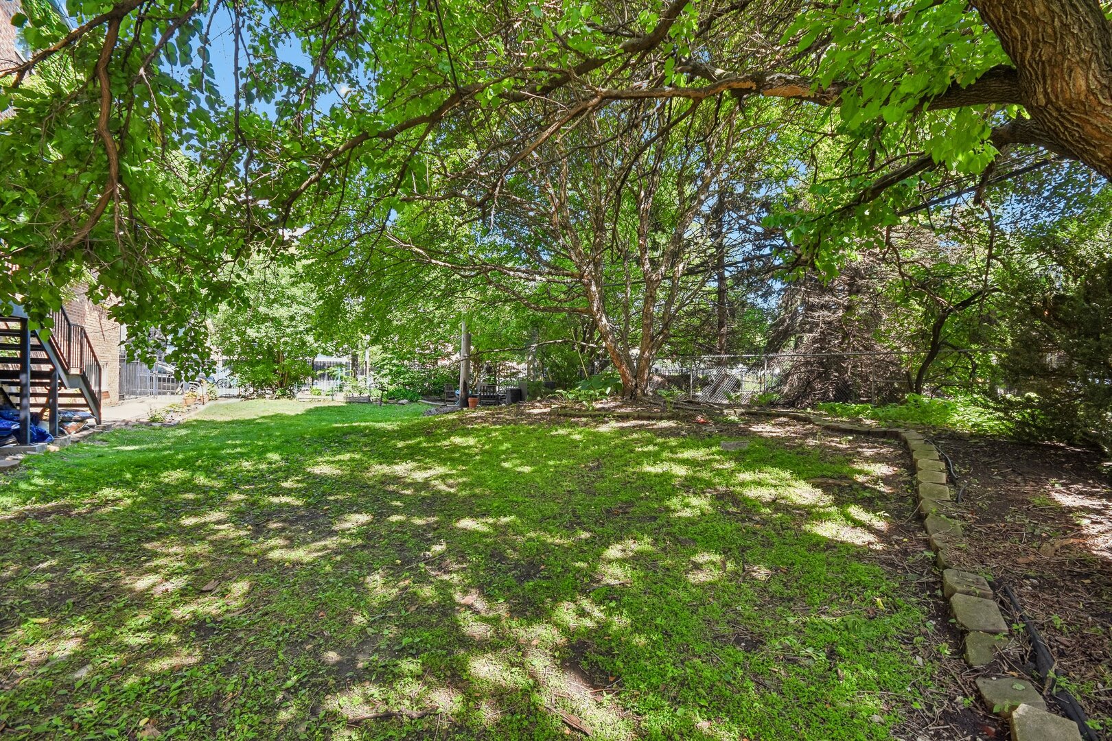 1618 N Burling Street A Property Photo 34