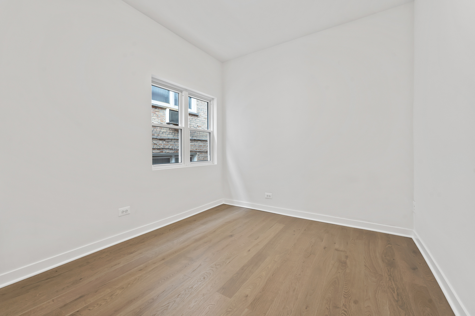 7234 N Hamilton Avenue Property Photo 17