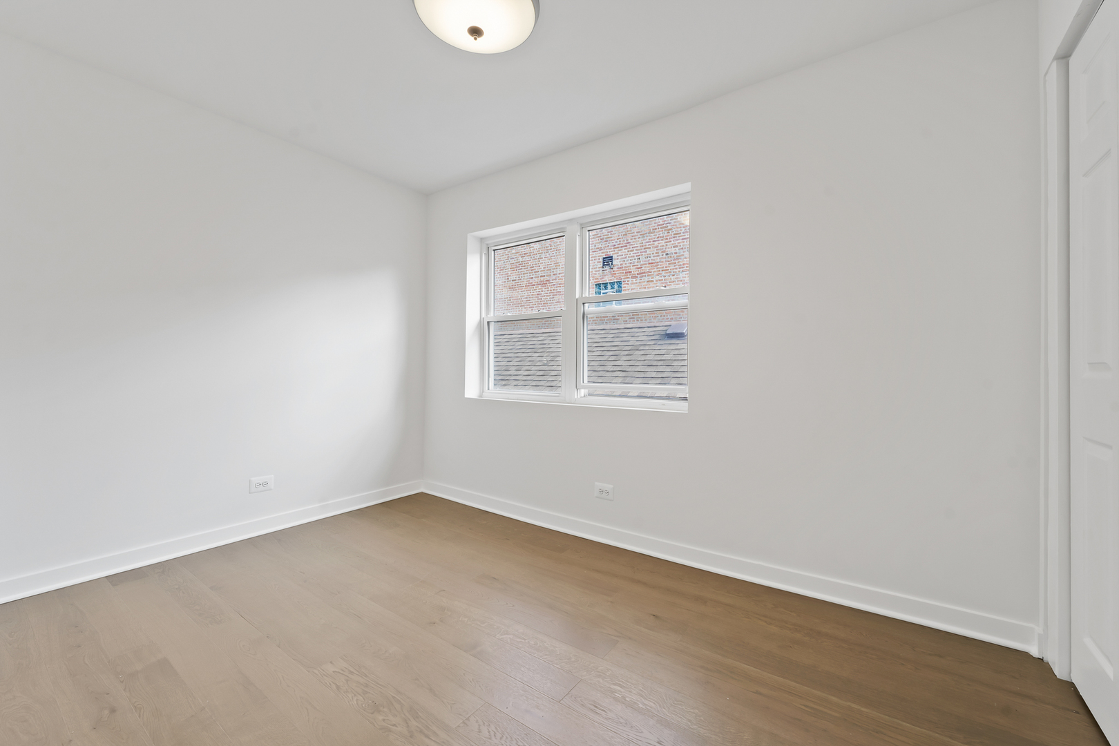 7234 N Hamilton Avenue Property Photo 25