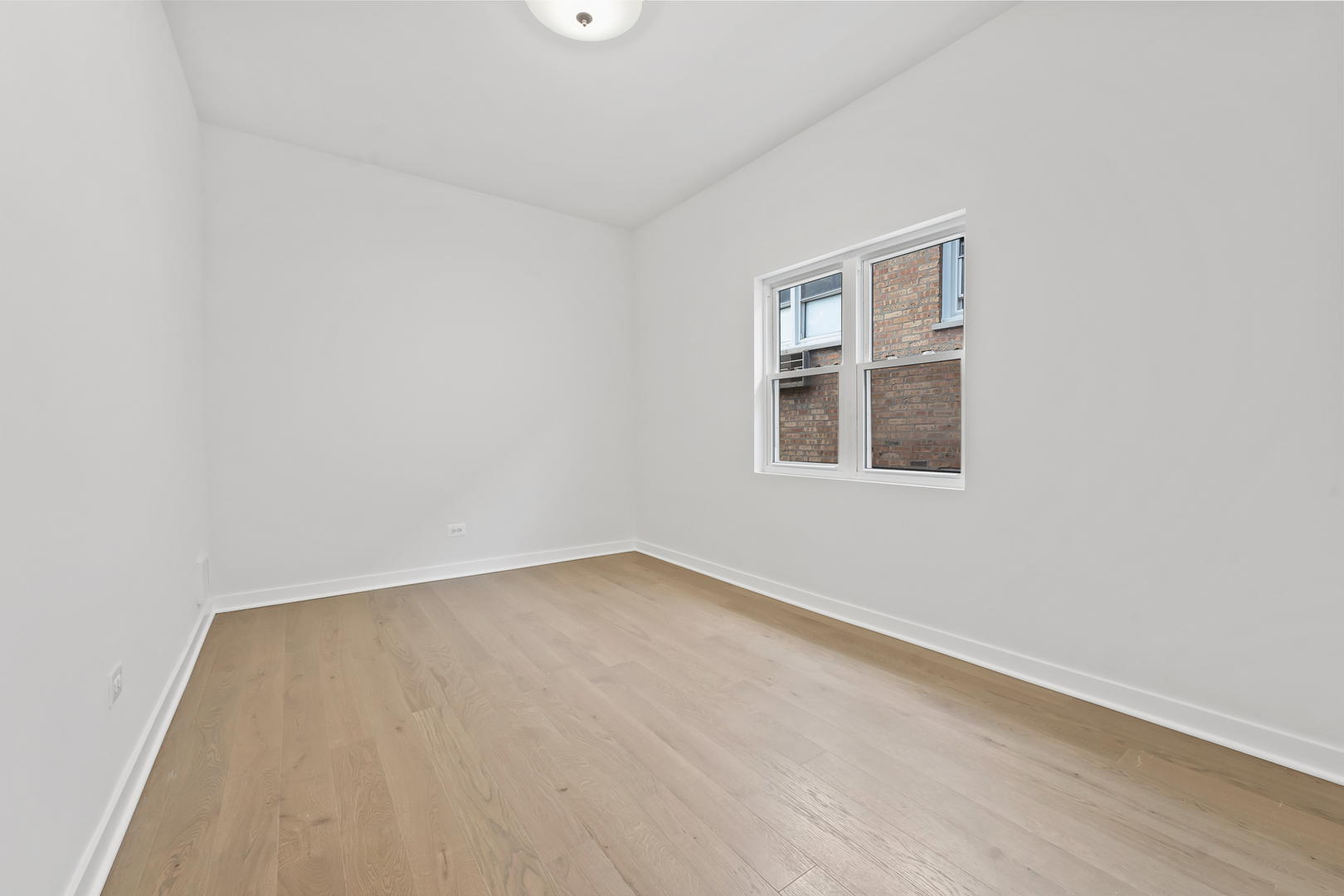 7234 N Hamilton Avenue Property Photo 26