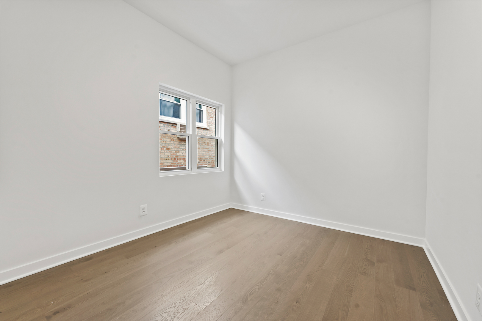 7234 N Hamilton Avenue Property Photo 27