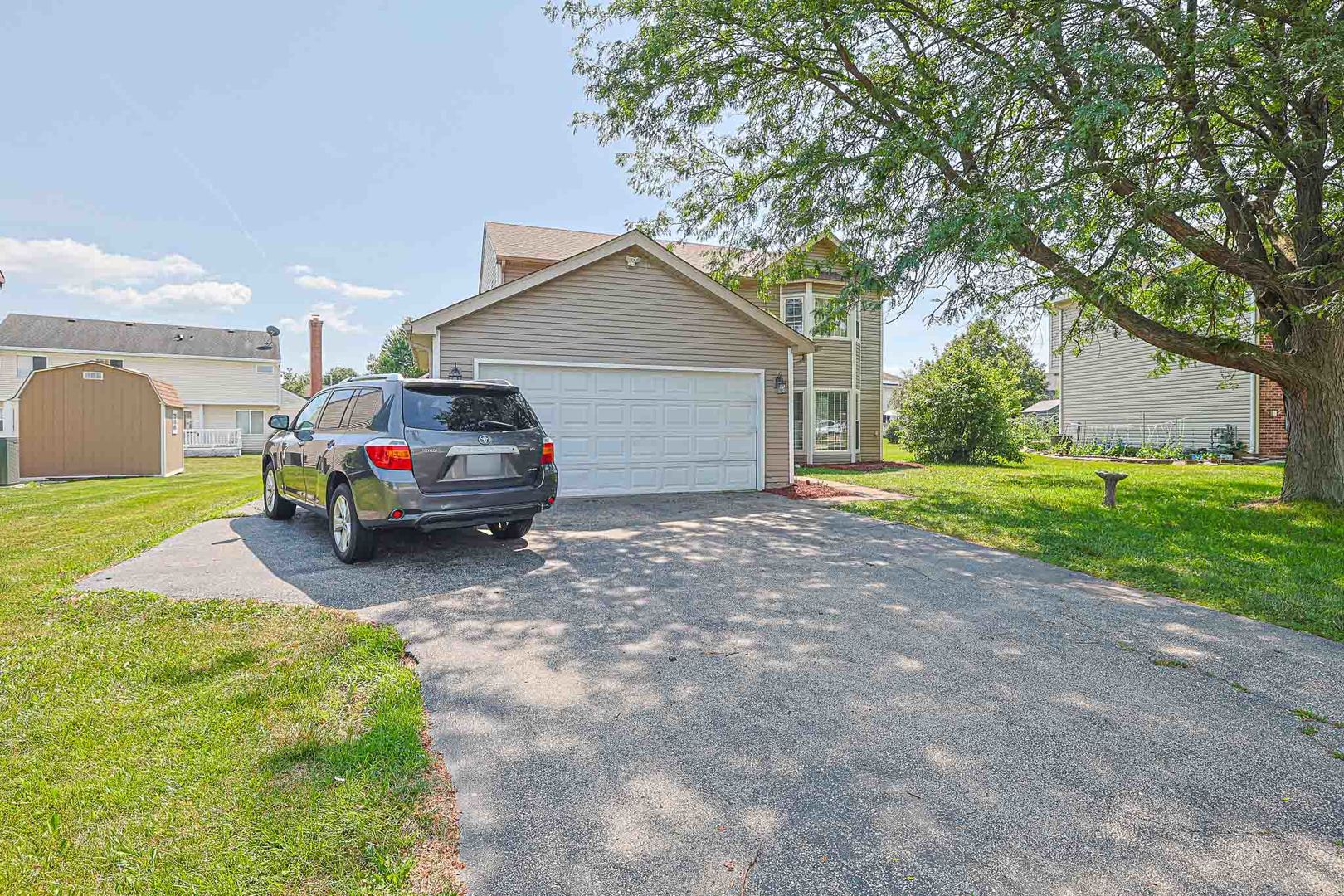 1861 Seneca Drive Property Photo 2