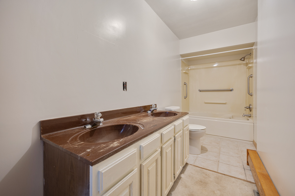 12712 Hensel Road Property Photo 25