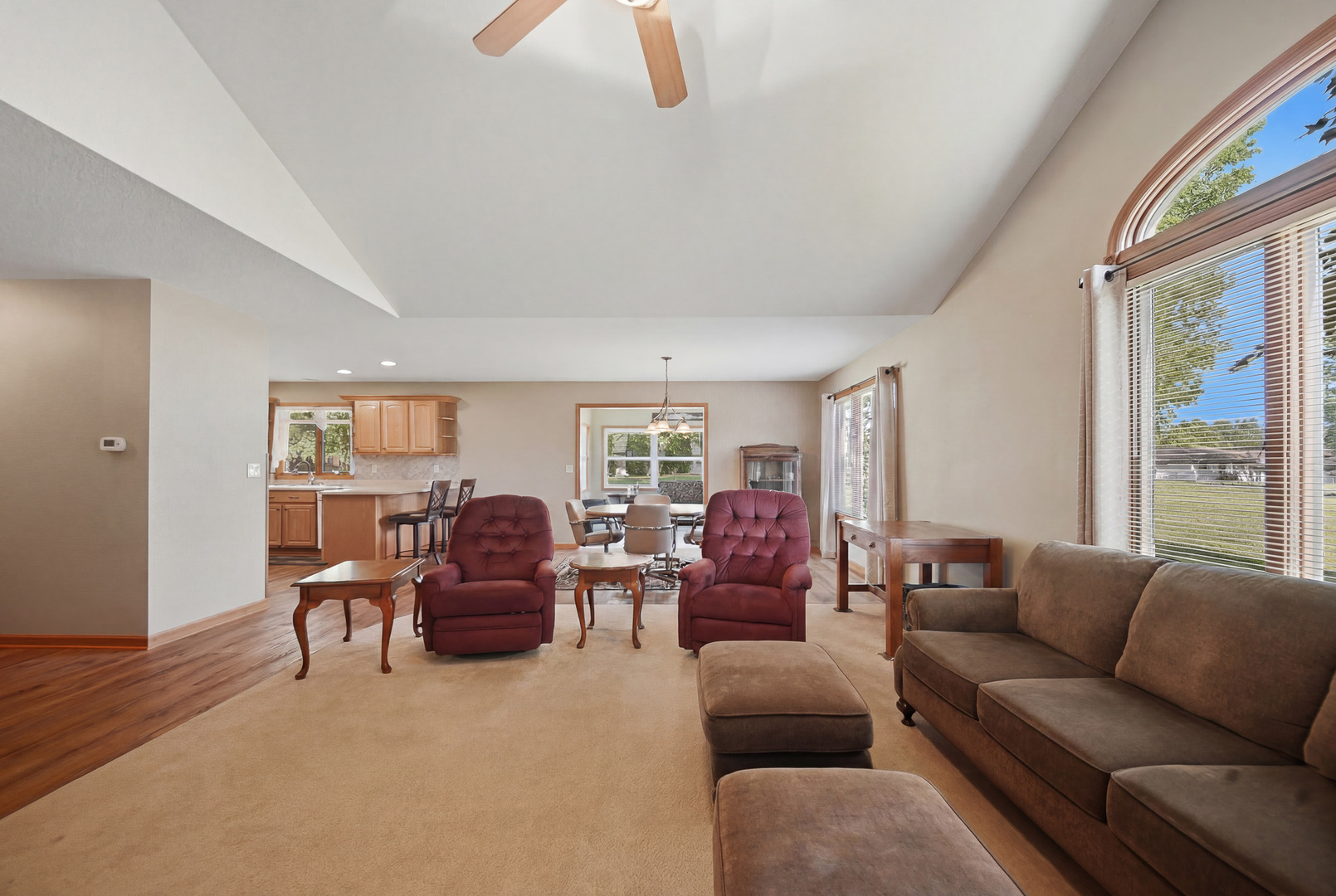 311 N Jackson Street B Property Photo 18