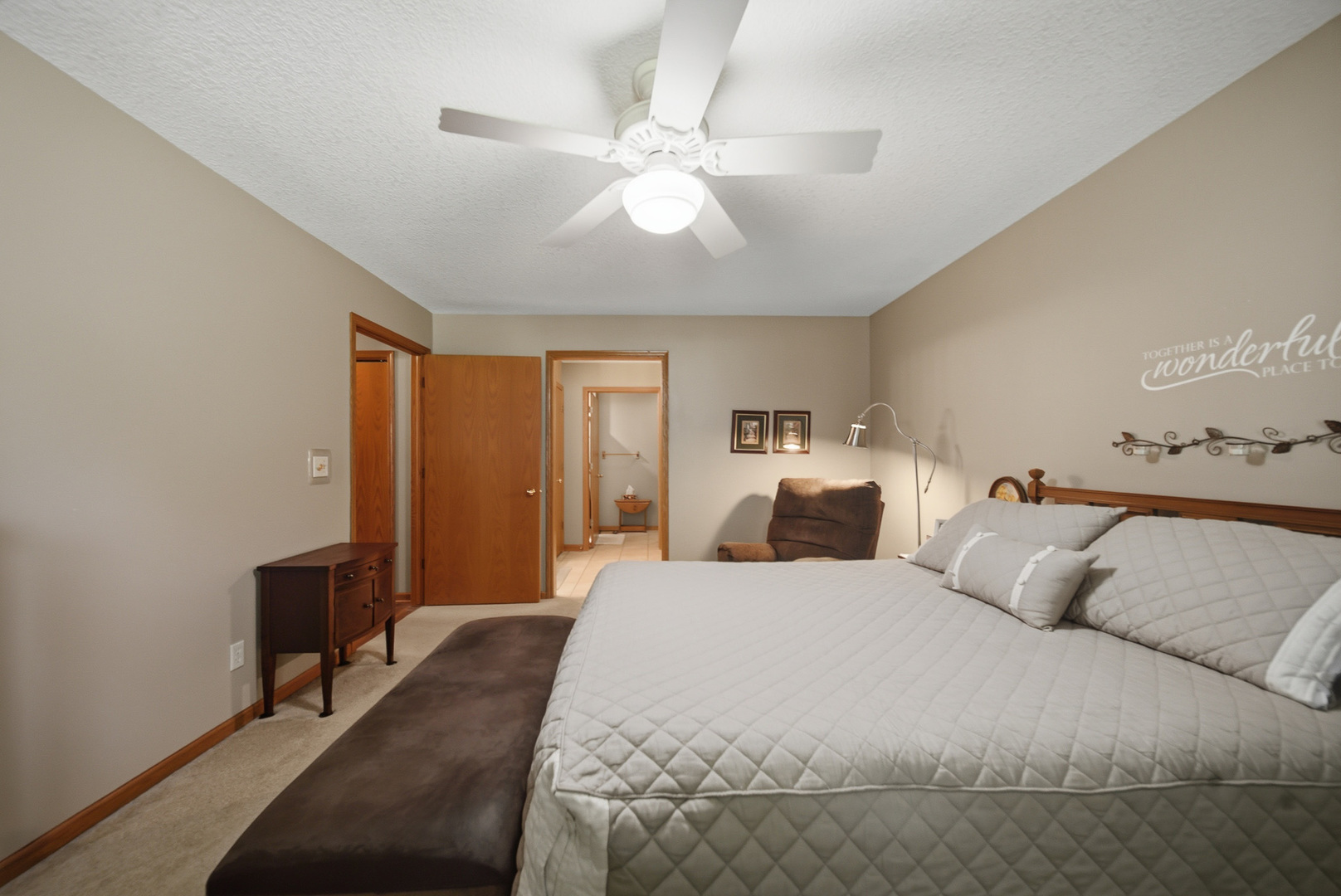 311 N Jackson Street B Property Photo 29