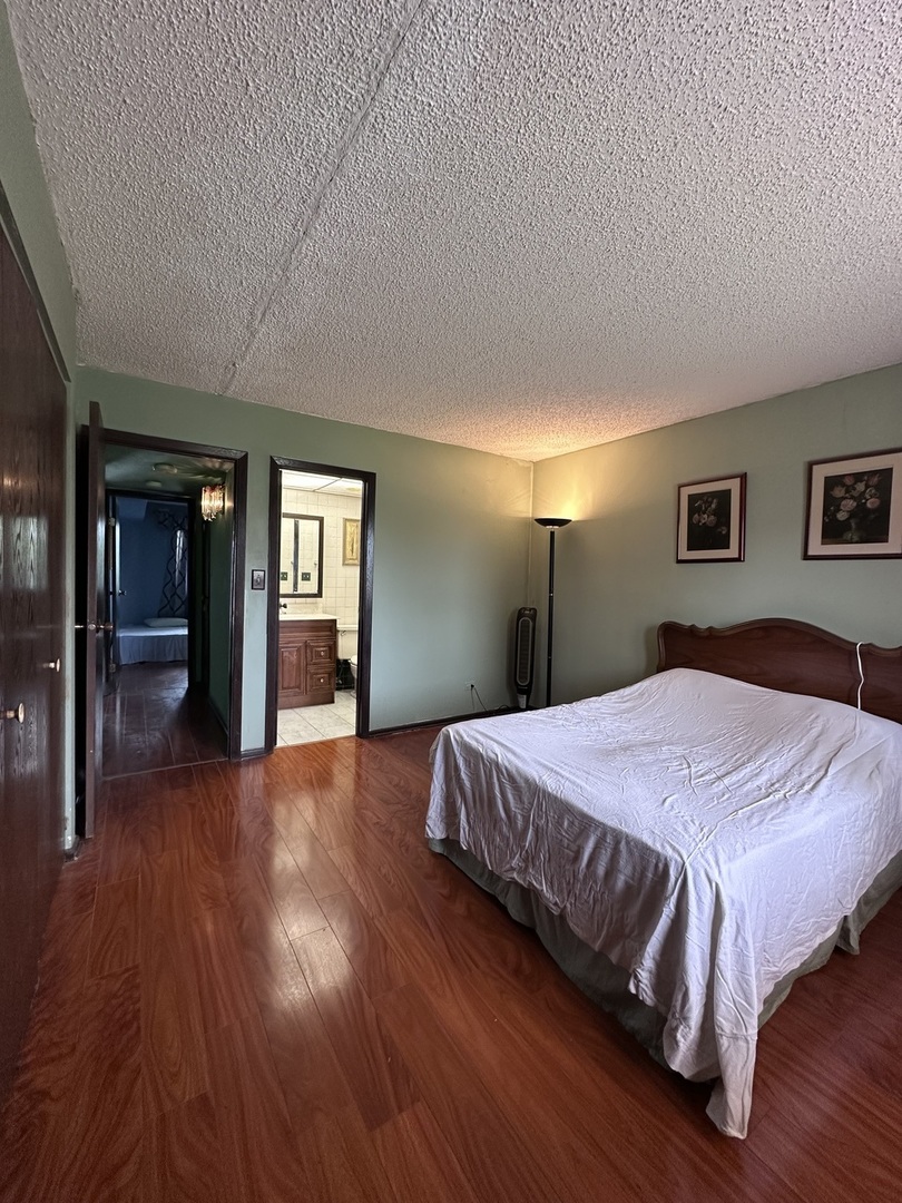 5408 Chateau Drive 3 Property Photo 8