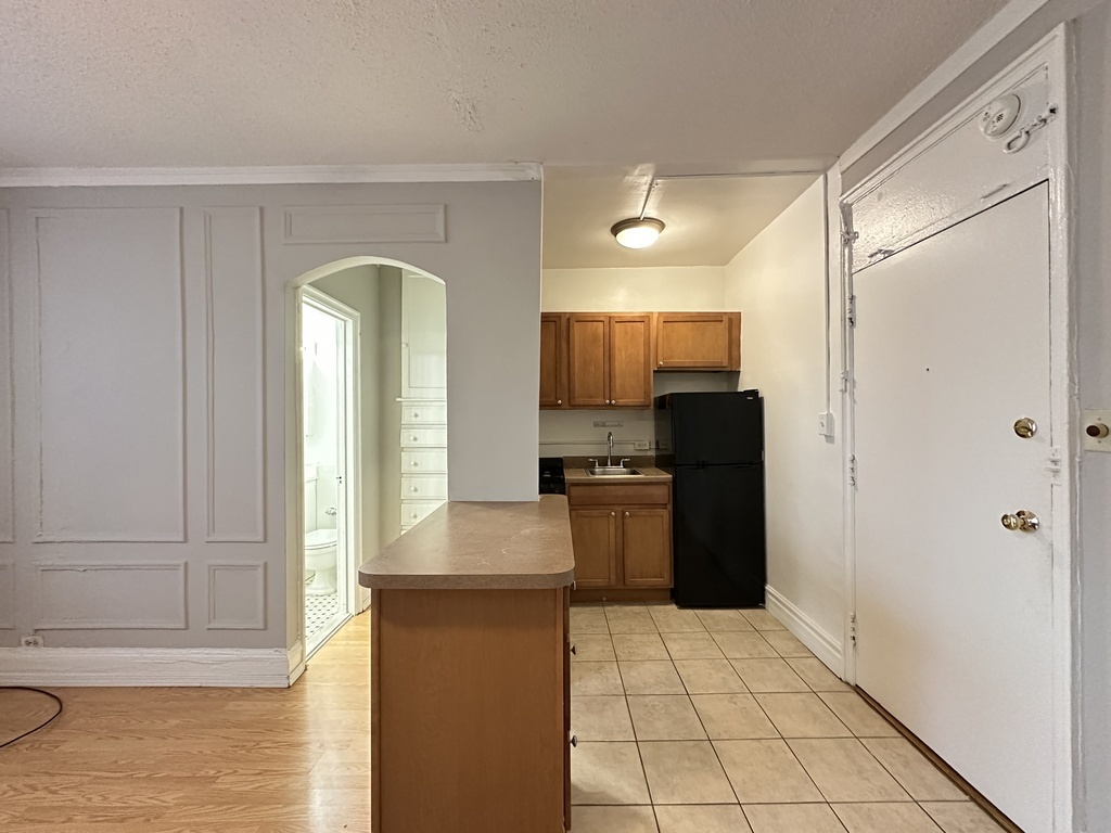 434 W Wellington Avenue 606 Property Photo 2