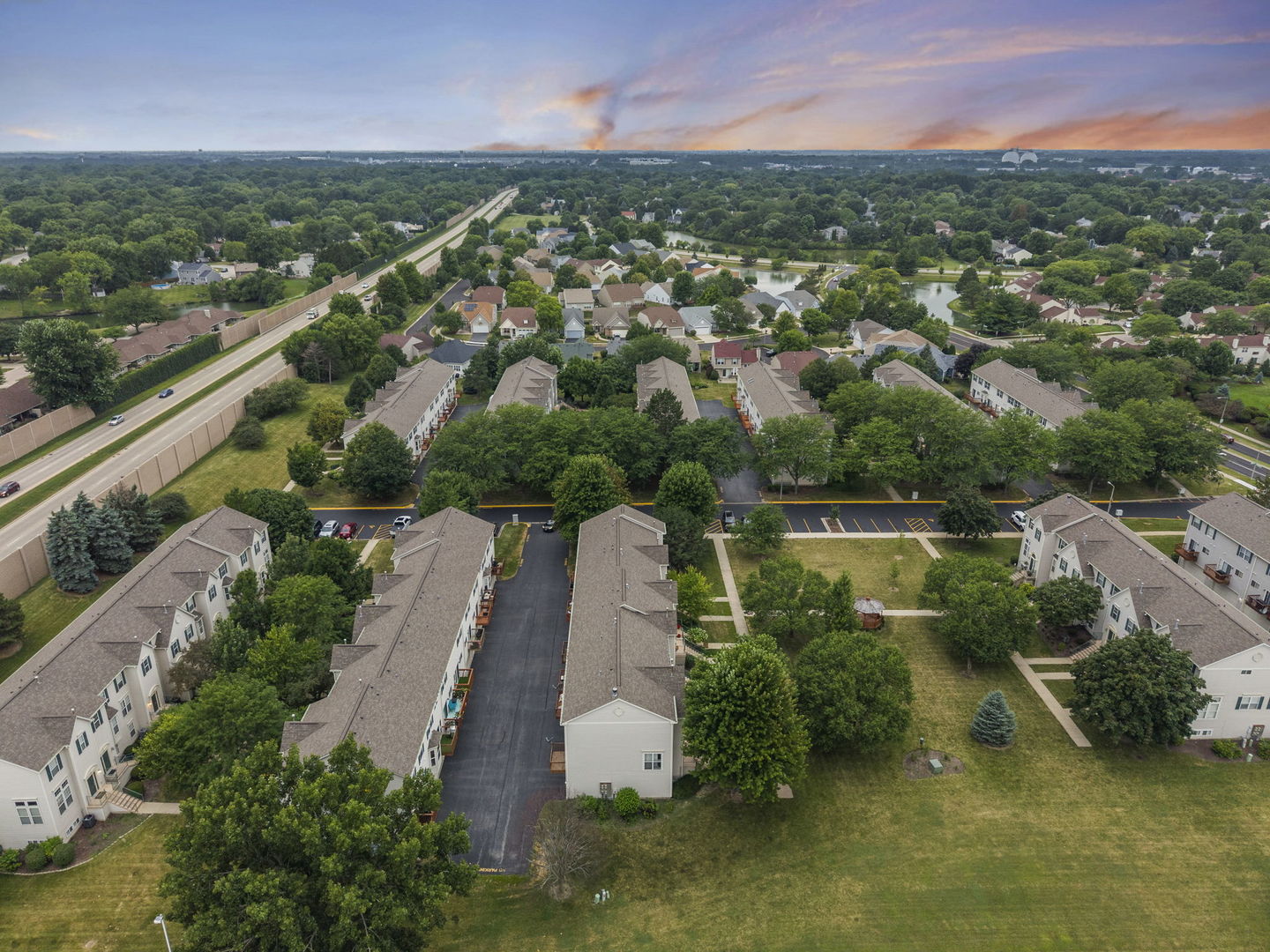 1912 Grandview Place Property Photo 33