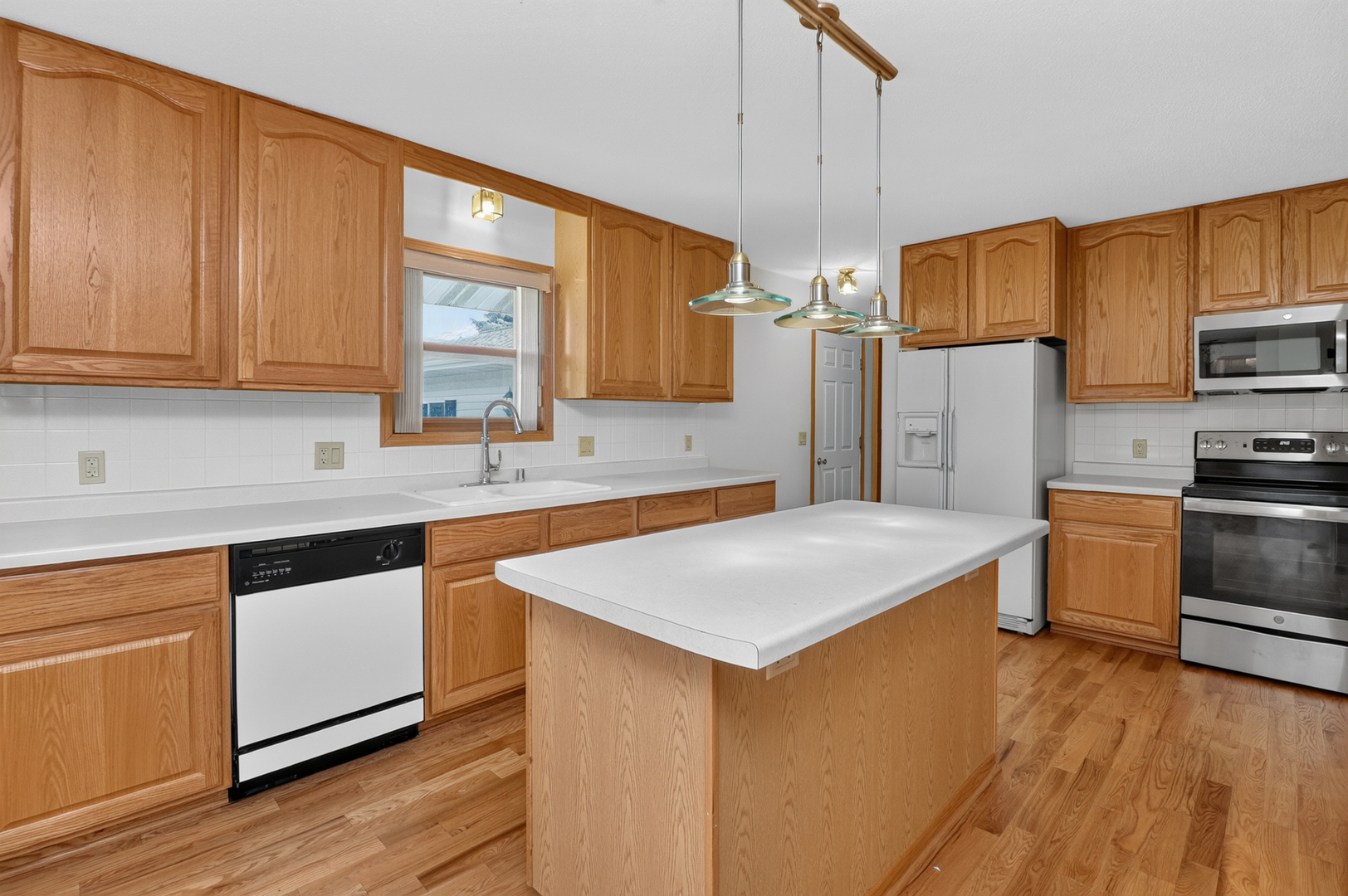 2039 Bernadette Lane Property Photo 14