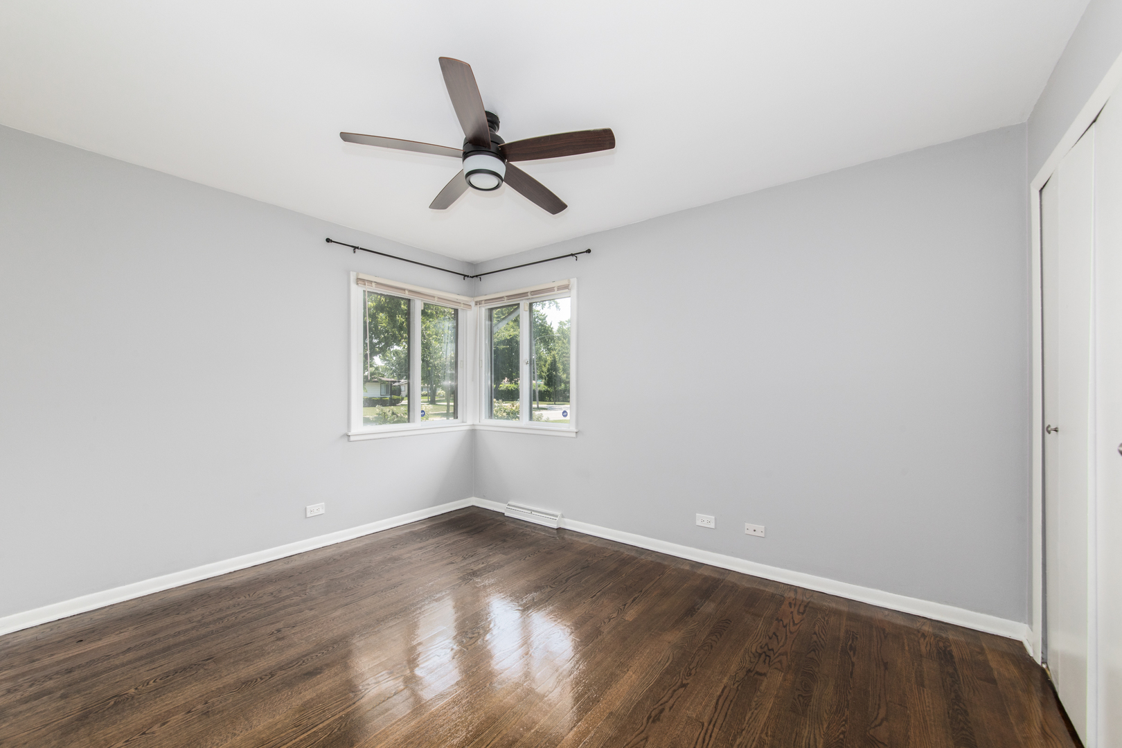 704 N Wilshire Drive Property Photo 11