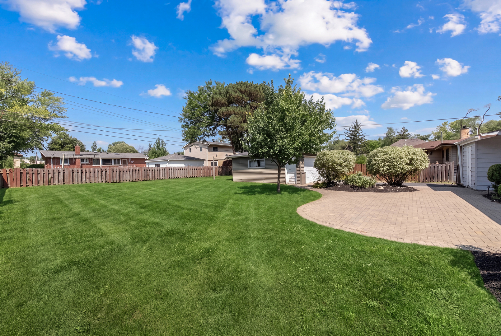 704 N Wilshire Drive Property Photo 19