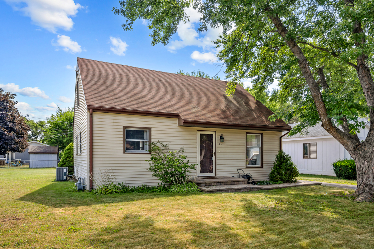 33 Woodbine Drive Property Photo 1